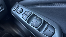 Nissan Juke 1.0 DiG-T N-Connecta 5dr Petrol Hatchback